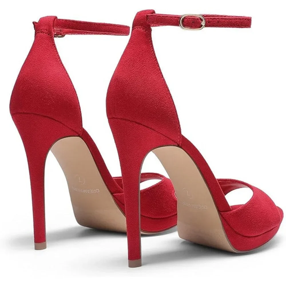 Dream Pairs Womens Size 6 Red 4.5